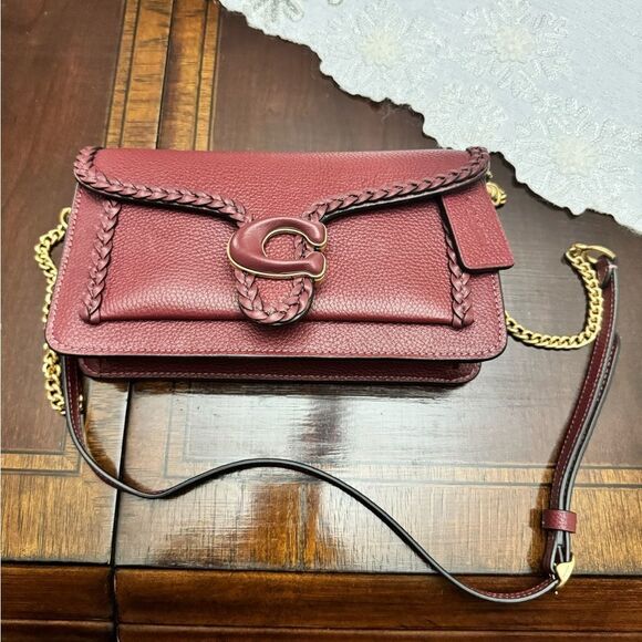 Coach
Tabby logo-plaque clutch bag - Picture 9 of 11